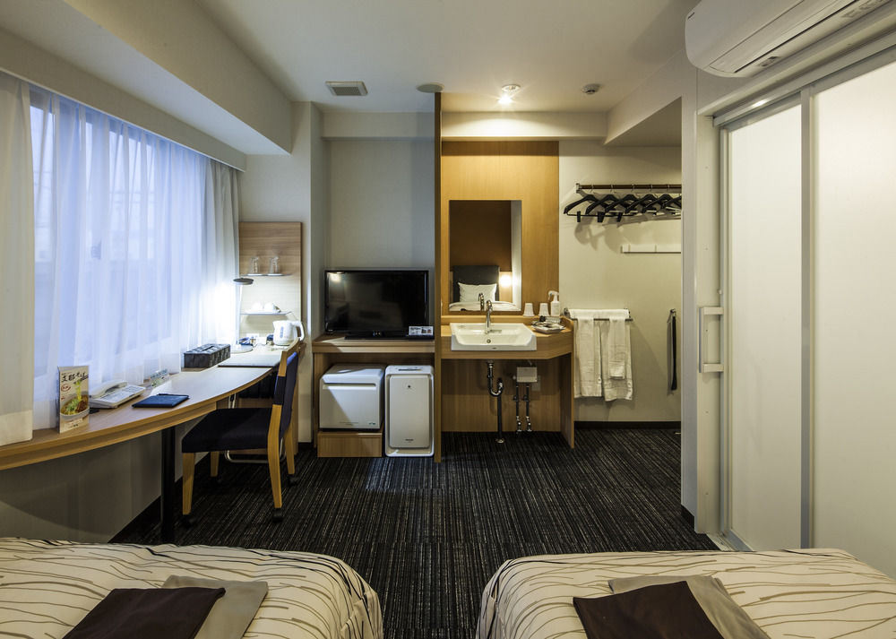 Fukui Manten Hotel Ekimae Buitenkant foto