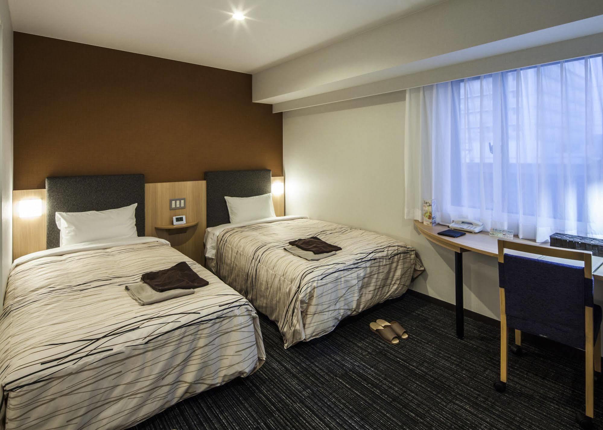 Fukui Manten Hotel Ekimae Buitenkant foto