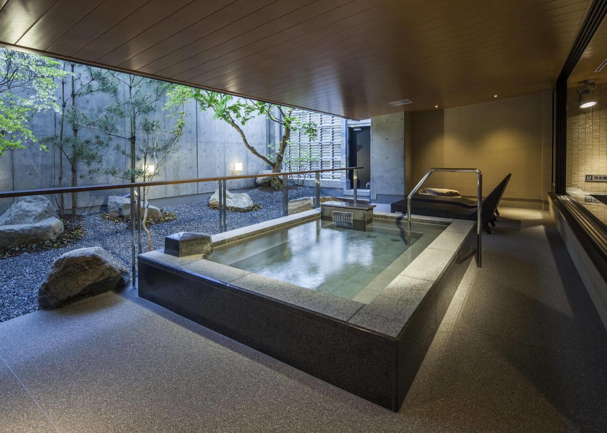 Fukui Manten Hotel Ekimae Buitenkant foto